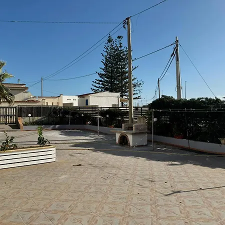 Vakantiehuis Gardenia Fronte Mare Santa Maria Del Focallo